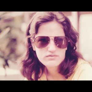 Meet your Posher, Annette